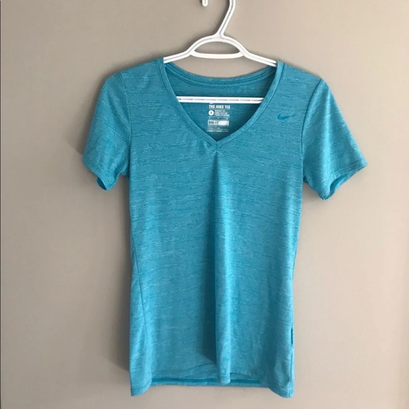 Nike drifit shirt - Picture 1 of 3